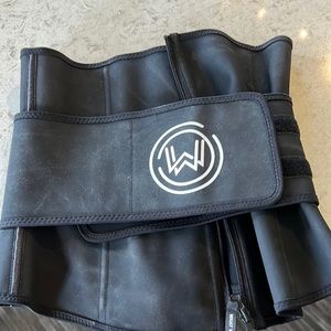 Top selling waist trainer. Black XL